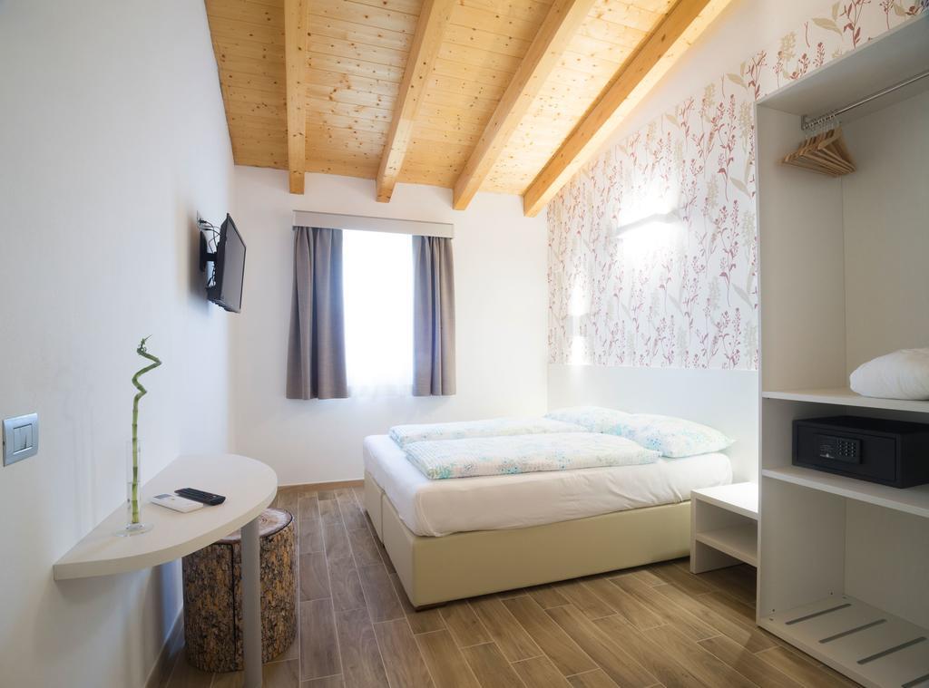 Agriturismo Vin E Amor Dro Luaran gambar