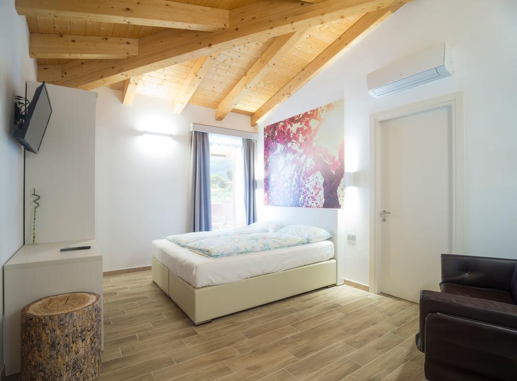 Agriturismo Vin E Amor Dro Luaran gambar